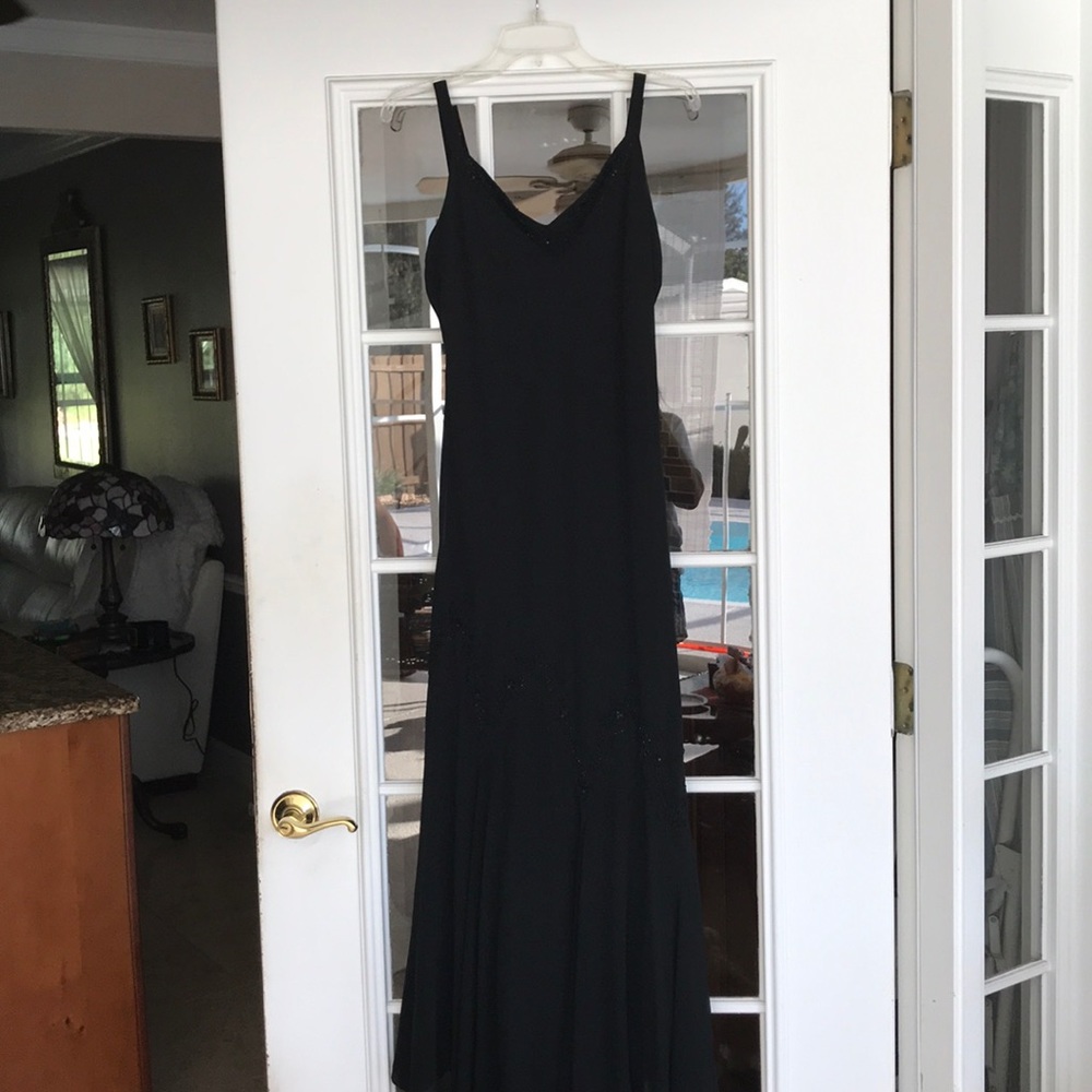 BEAUTIFUL XSCAPE EVENING GOWN DRESS!